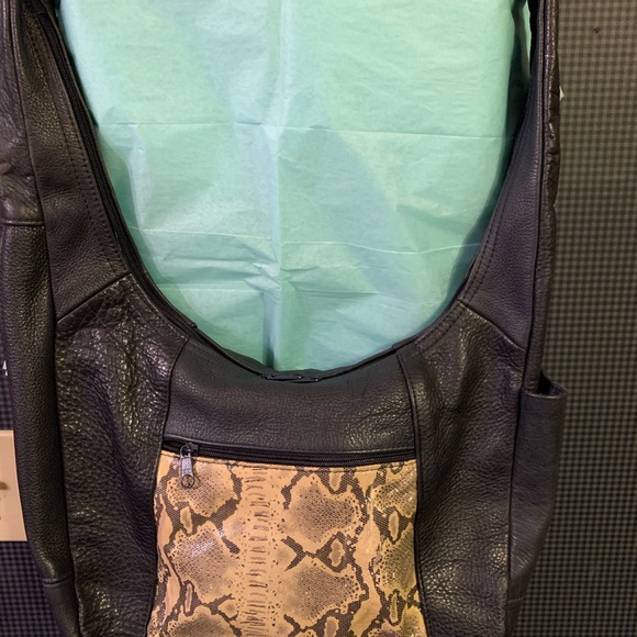 COPY - Handmade Leather Bag with Snakeskin Style mesh inlay on Black 100% soft … - Picture 5 of 7